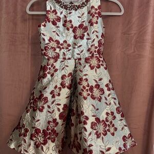 Like New! Floral Rare Editions Kids Sz8 Brocade Dress with Red and Gold Accents